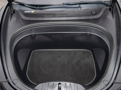 Used 2018 Tesla Model 3 Long Range image 13