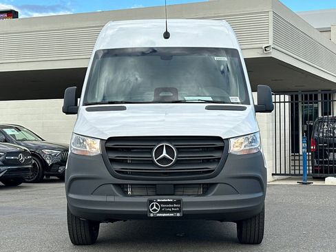 New 2026 Mercedes-Benz Sprinter 2500 image 3