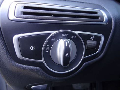 Used 2019 Mercedes-Benz C 300 Sedan image 22