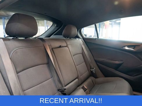 Used 2018 Chevrolet Cruze LT image 28