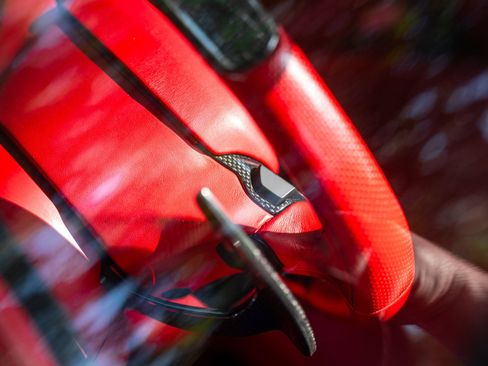 Used 2013 Ferrari 458 Spider image 21