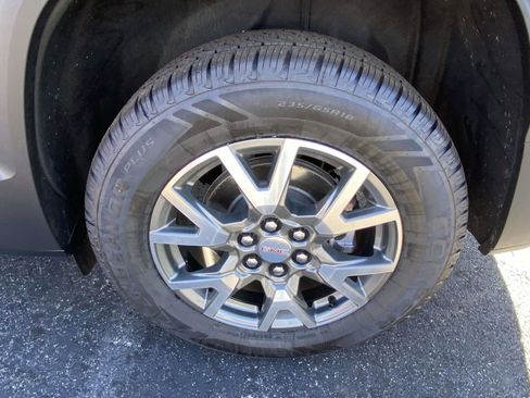 Used 2022 GMC Acadia SLE w/ Driver Convenience Package image 22