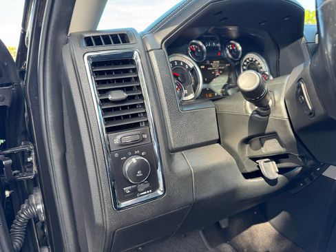 Used 2017 RAM 2500 Laramie w/ Sport Appearance Group image 38