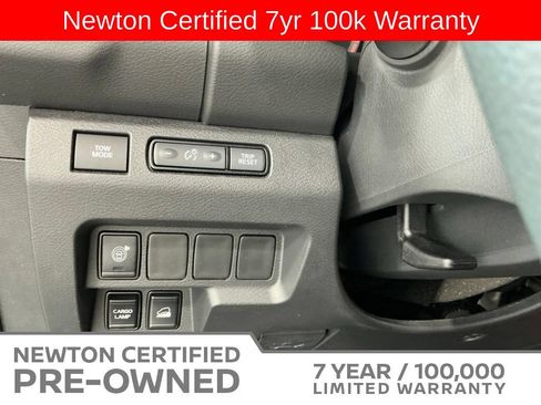 Used 2025 Nissan Frontier PRO-4X AWD/4WD image 37