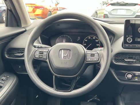 Used 2025 Honda HR-V LX image 8