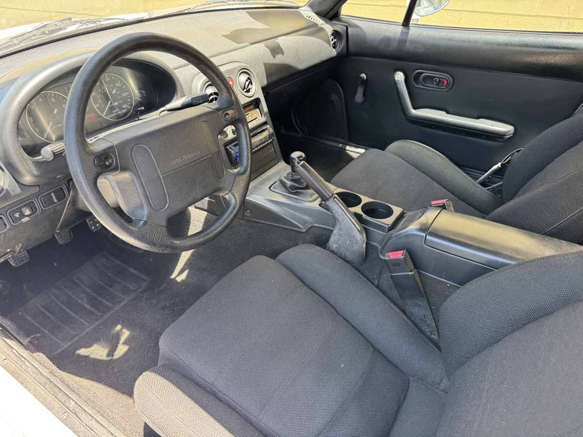Used 1993 MAZDA MX-5 Miata RWD image 13