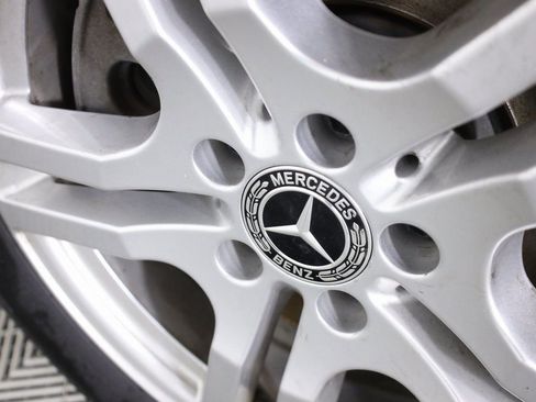 Certified 2023 Mercedes-Benz GLA 250 4MATIC w/ Premium Package image 8