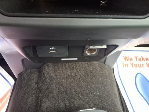 Used 2018 Ford F150 XLT w/ XTR Package image 13