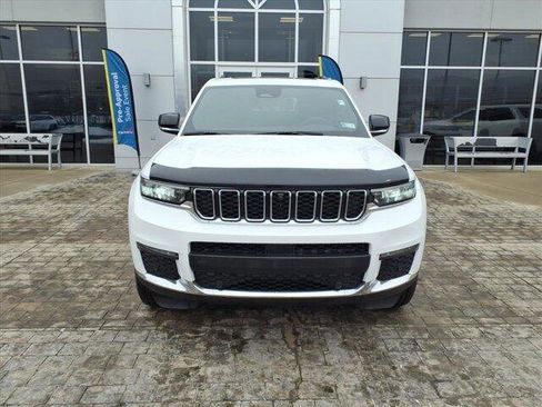 Used 2024 Jeep Grand Cherokee L Limited w/ Luxury Tech Group II image 8