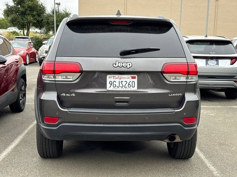 Used 2021 Jeep Grand Cherokee Laredo X AWD/4WD image 6