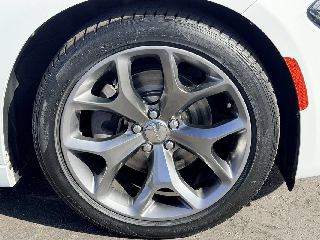 Used 2016 Dodge Charger R/T w/ Plus Group RWD image 11