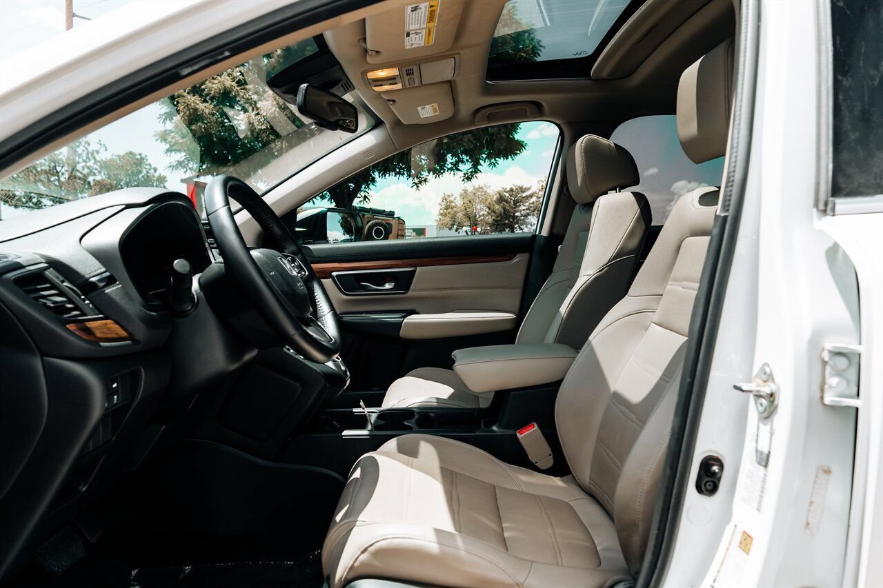 Used 2017 Honda CR-V Touring image 18