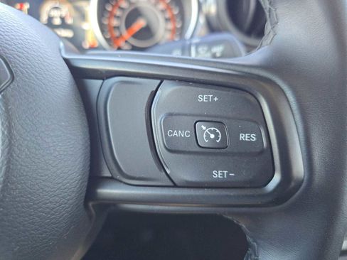 Used 2021 Jeep Gladiator Sport image 27