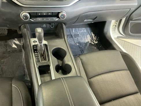 Used 2022 Nissan Altima 2.5 S image 10