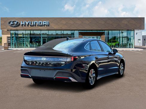 New 2026 Hyundai Sonata Blue image 8