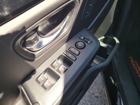 Certified 2025 Honda Pilot TrailSport image 11