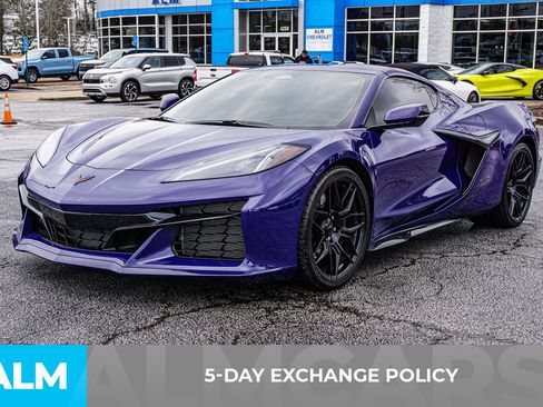 Used 2025 Chevrolet Corvette Z06 image 4