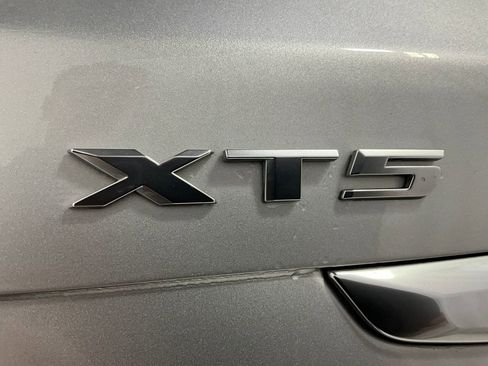 Used 2019 Cadillac XT5 Luxury AWD/4WD image 9
