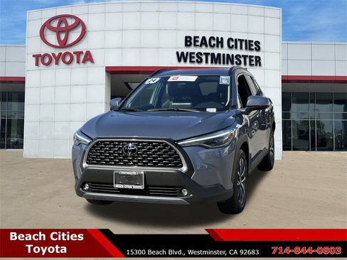 Certified 2024 Toyota Corolla Cross XLE w/ Convenience Package image 5