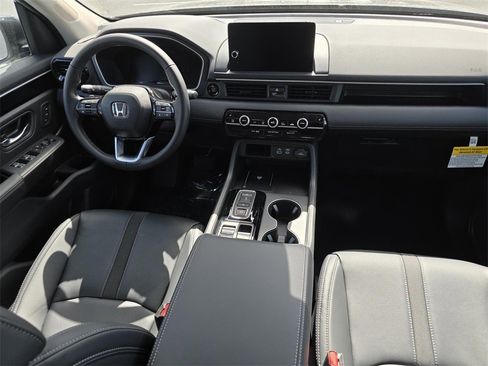 Used 2025 Honda Pilot EX-L image 22