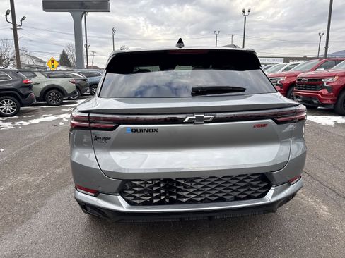 New 2026 Chevrolet Equinox EV RS image 4