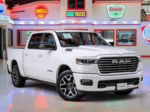 Used 2025 RAM 1500 Laramie w/ Laramie Southwest Edition AWD/4WD image 1