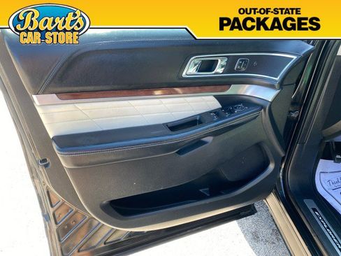 Used 2016 Ford Explorer Platinum AWD/4WD image 26