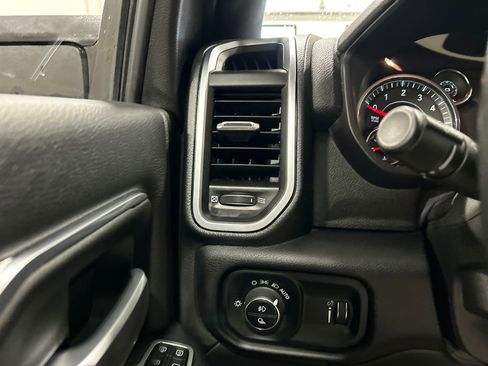 Used 2024 RAM 2500 Big Horn w/ Bed Utility Group image 19