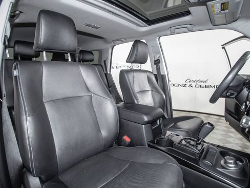 Used 2019 Toyota 4Runner Limited AWD/4WD image 20