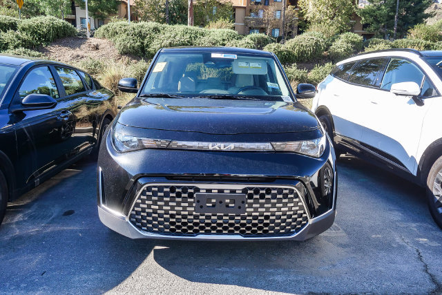 Certified 2025 Kia Soul EX FWD image 2