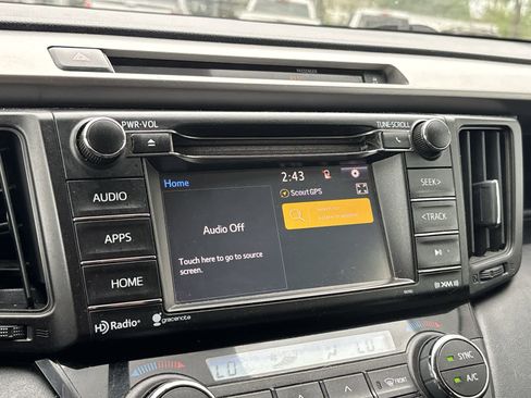 Used 2016 Toyota RAV4 XLE AWD/4WD image 13
