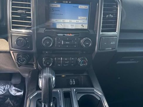 Used 2016 Ford F150 XLT w/ Equipment Group 302A Luxury RWD image 14
