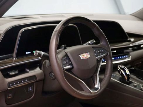 Certified 2024 Cadillac Escalade Premium Luxury w/ LPO, Floor Liner Package image 9