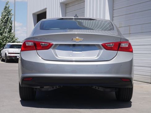 Used 2025 Chevrolet Malibu LT FWD image 8