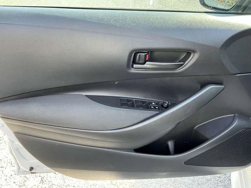 Used 2025 Toyota Corolla LE image 16