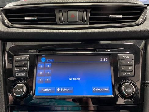 Used 2017 Nissan Rogue SL w/ SL Premium Package AWD/4WD image 23