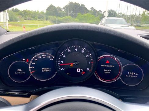 Used 2019 Porsche Cayenne AWD/4WD image 23