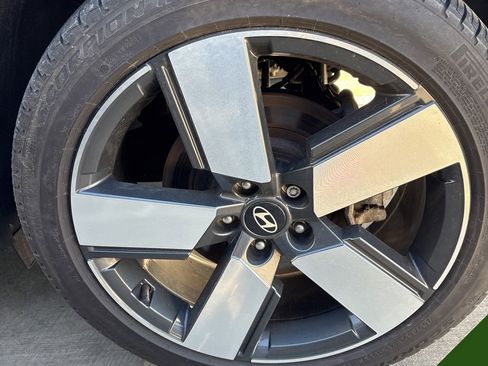 Used 2024 Hyundai Santa Fe Limited image 20