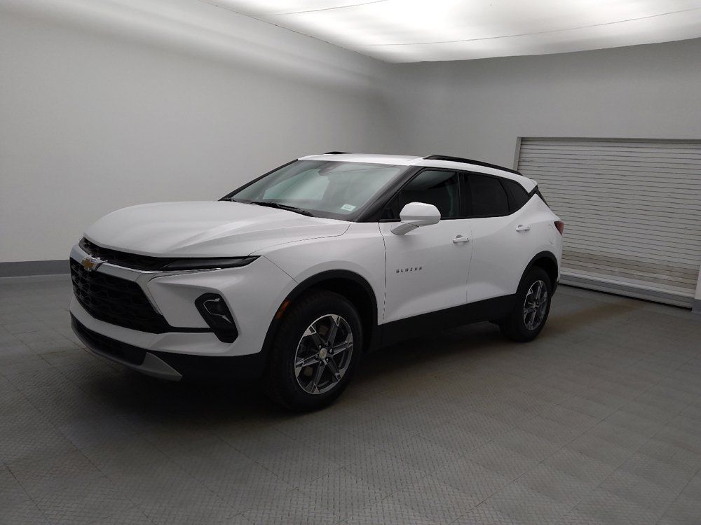 Used 2023 Chevrolet Blazer LT w/ Convenience Package FWD image 2