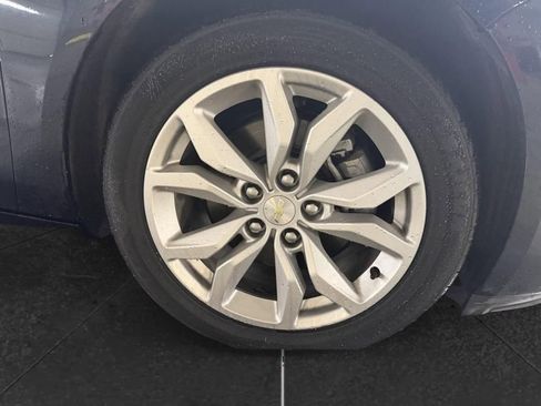 Used 2019 Chevrolet Impala LT image 12