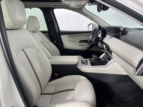 Used 2024 MAZDA CX-90 Plug-In Hybrid w/ Premium Plus image 35