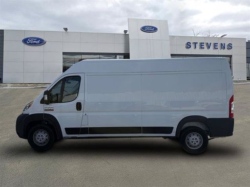 Used 2021 RAM ProMaster 2500 FWD image 3