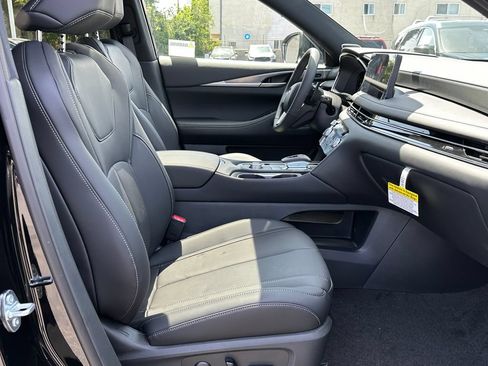 New 2027 INFINITI QX65 Luxe w/ Cargo Package AWD/4WD image 15