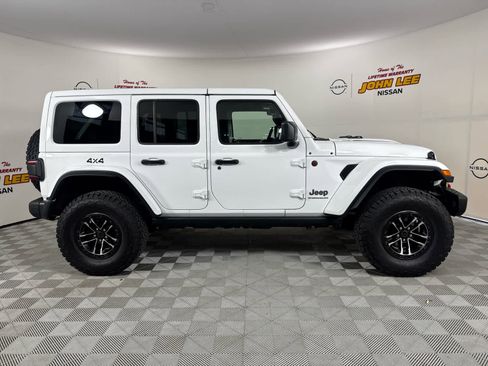 Used 2025 Jeep Wrangler Unlimited Rubicon image 7