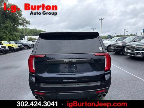 Used 2021 GMC Yukon Denali w/ Denali Premium Package AWD/4WD image 4