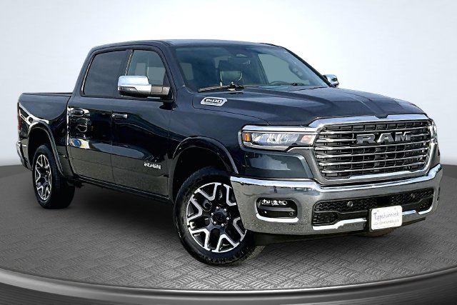Used 2026 RAM 1500 Laramie AWD/4WD image 3