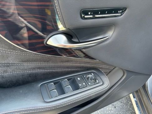 Used 2022 Lexus LS 500 AWD w/ Interior Upgrade Package image 9