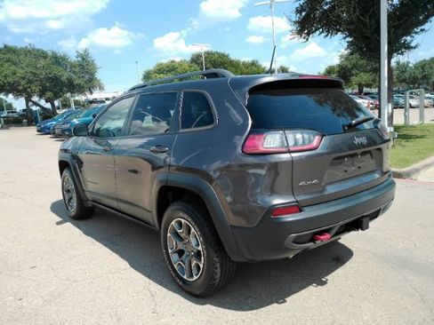 Used 2020 Jeep Cherokee Trailhawk AWD/4WD image 9