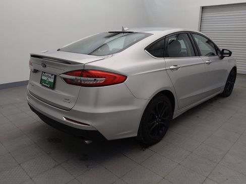 Used 2019 Ford Fusion SE w/ Equipment Group 151A image 9