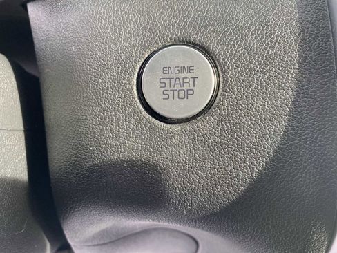 Used 2022 Kia Sorento SX image 17